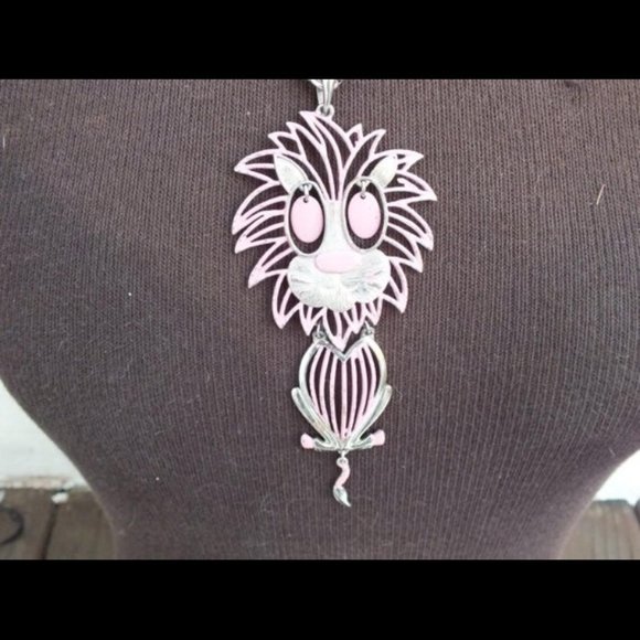 Vintage Alan Pink and Silver Lion Pendant on 24 In. Alloy Link Chain - Picture 2 of 4